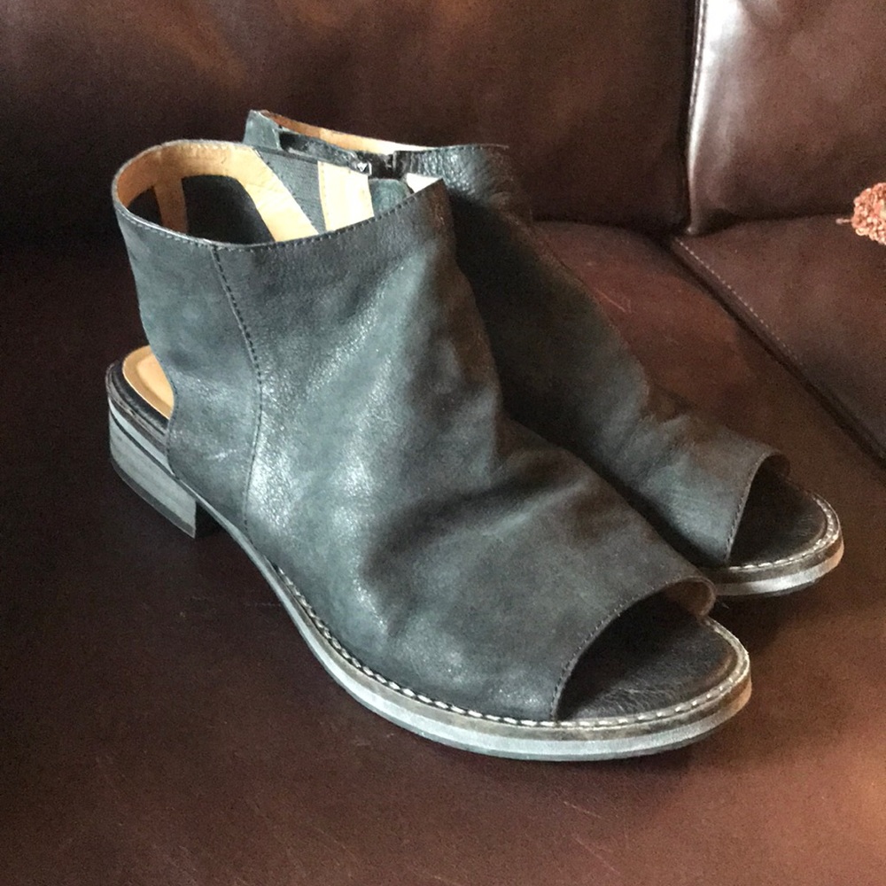 Kelsi Dagger Brooklyn peep toe booties
